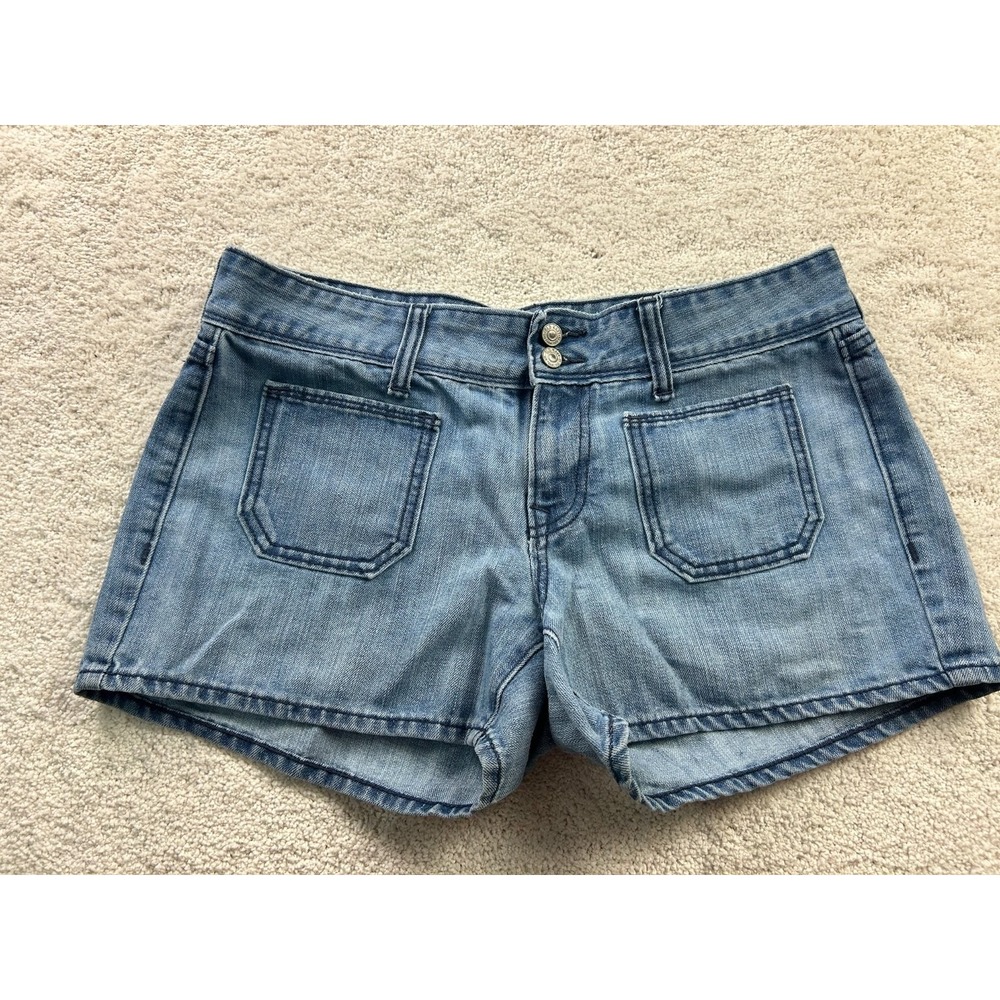 Old Navy Women's Light Blue Denim Shorts Size 10 High Rise